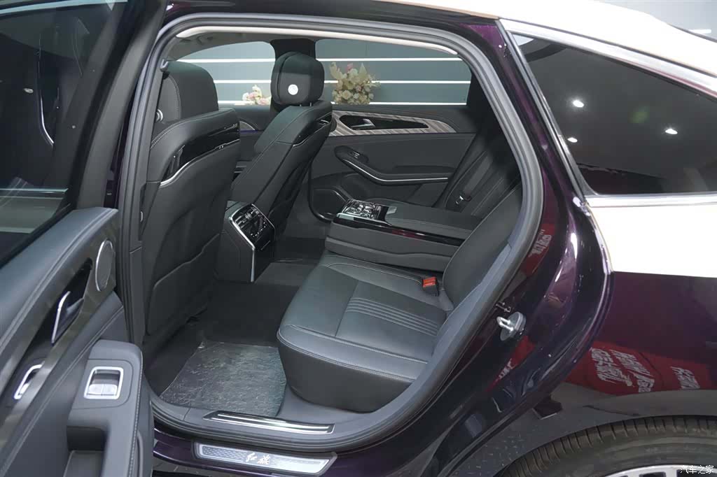 Hongqi H9, 2021 17