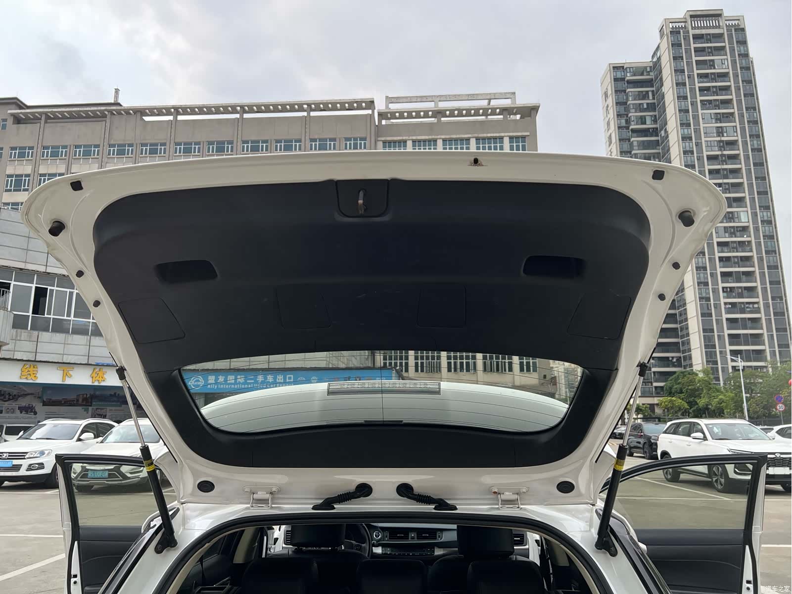 Lexus CT, 2014 12