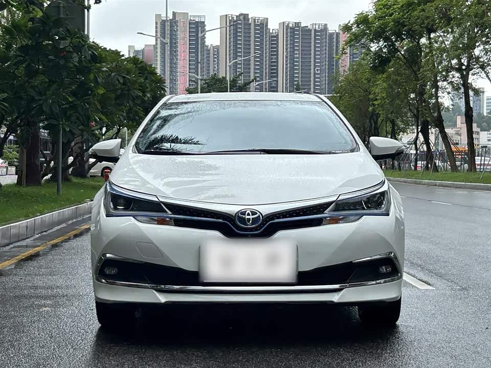 Toyota Corolla dual engine E+ Toyota Corolla dual engine E+