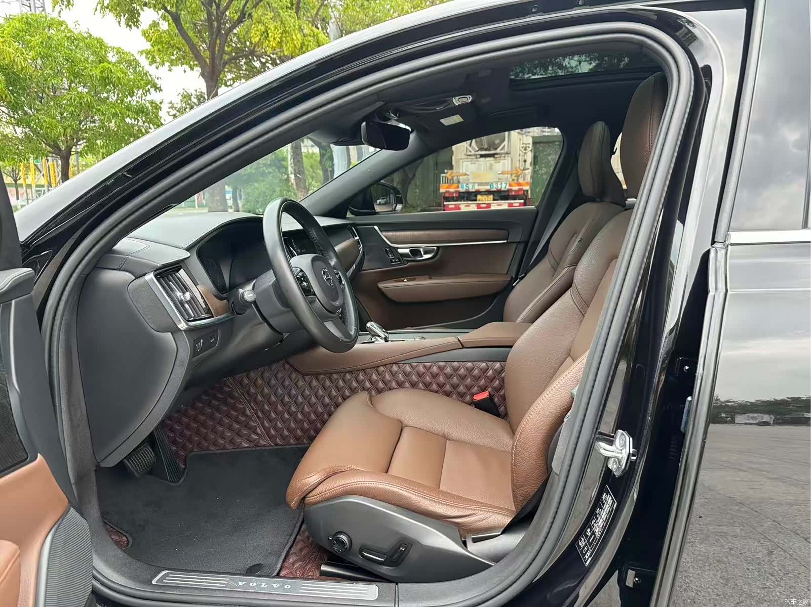 Volvo S90, 2021 все фото