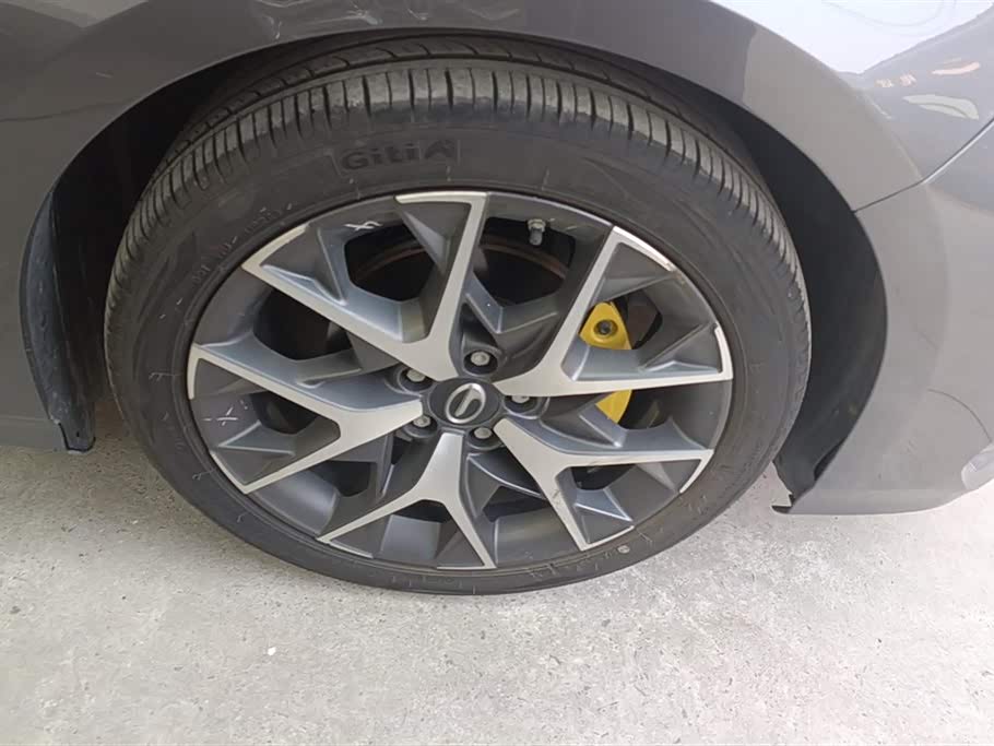 Trumpchi Shadow Leopard