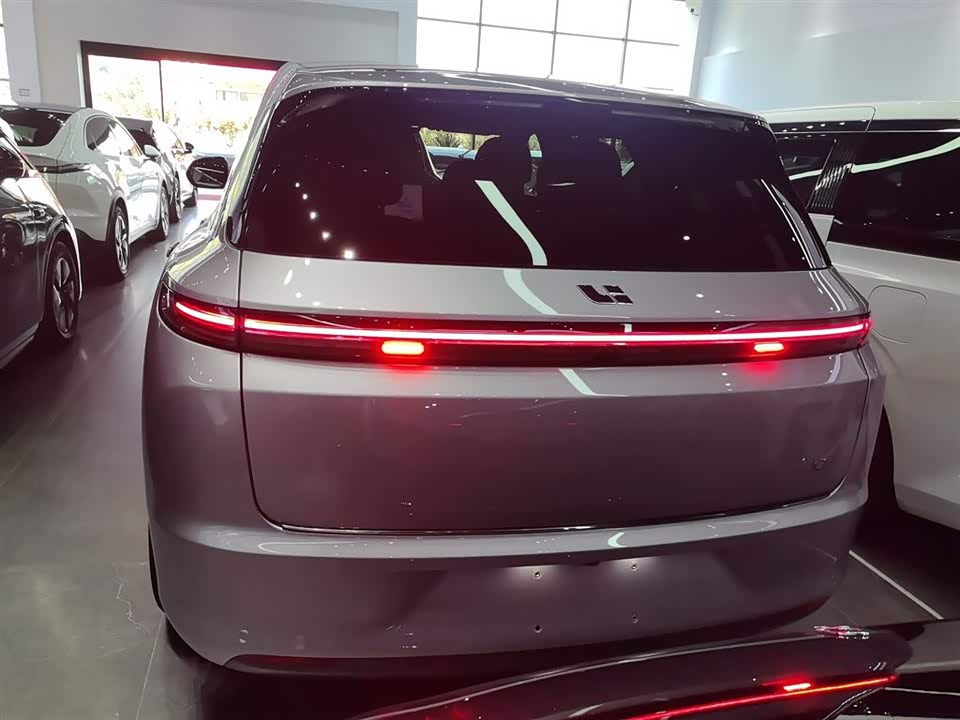 Li Auto Ideal L7