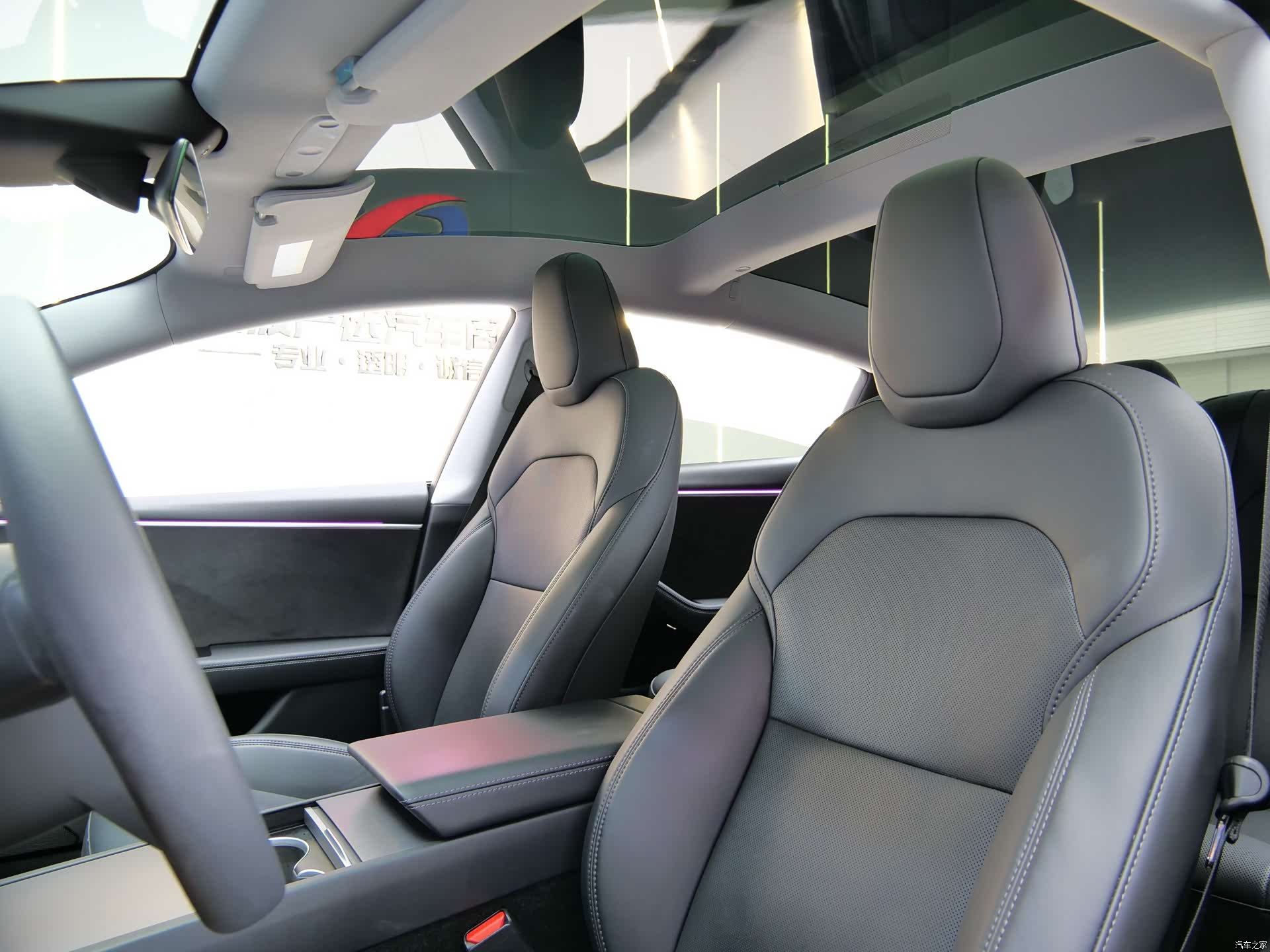 Tesla Model 3, 2024 10