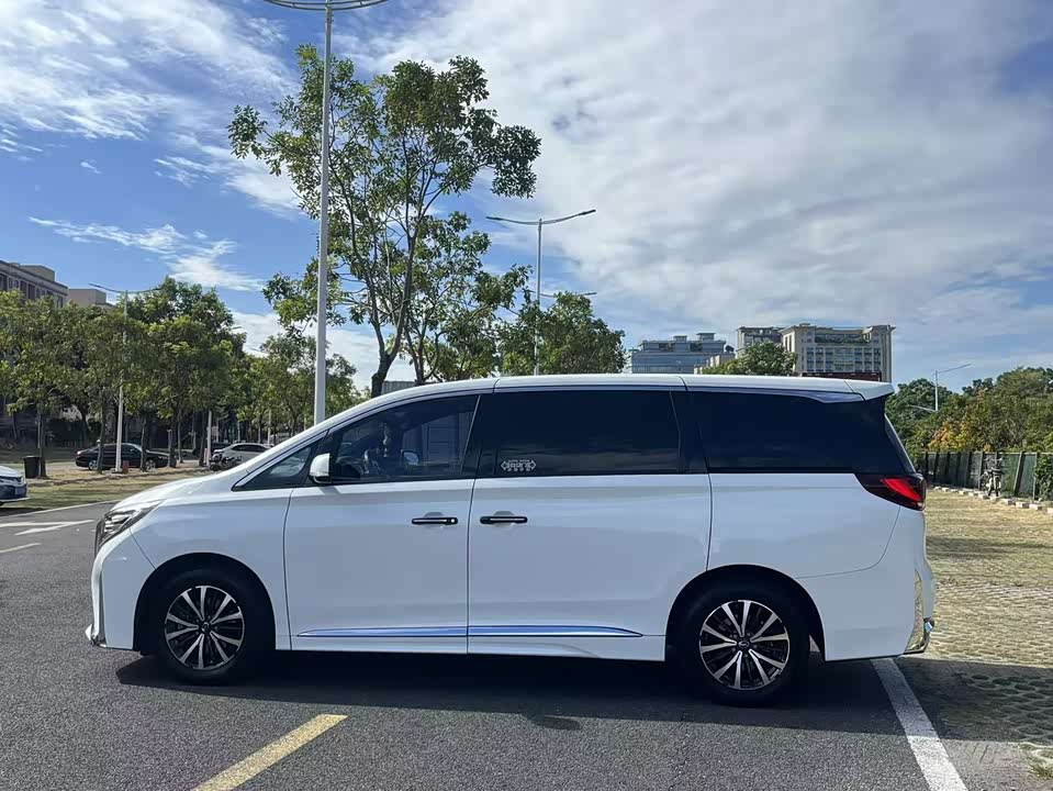 Trumpchi Trumpchi M8