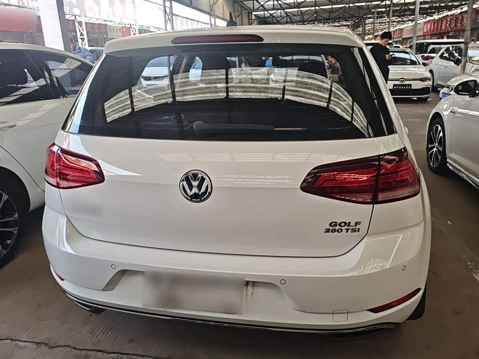 Volkswagen golf