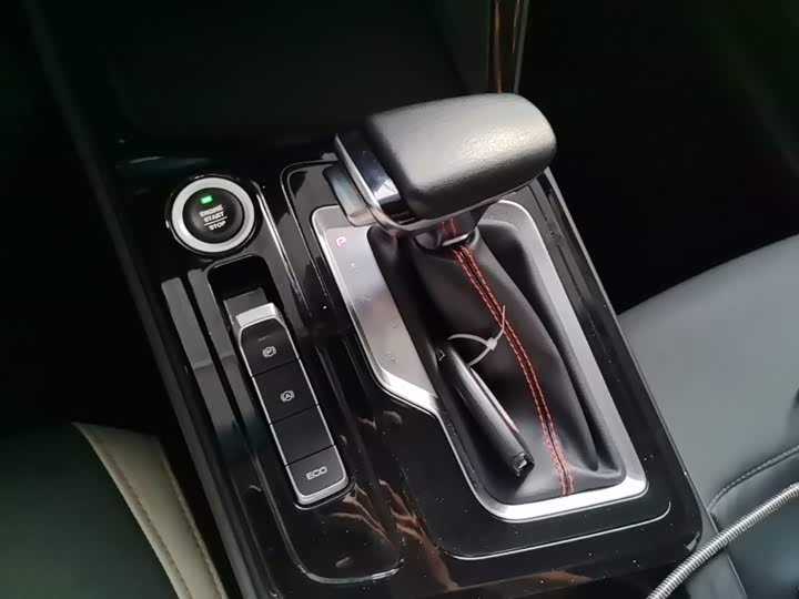 Baojun RC-6 2019 1.5T CVT 24 xiao shi zai xian Премиум