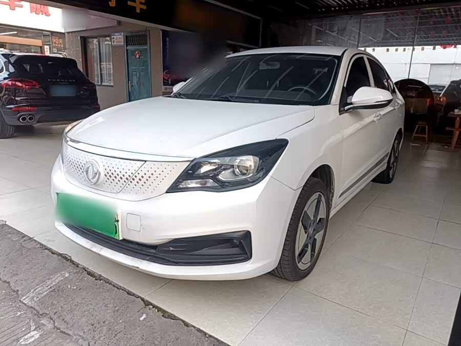 Dongfeng E70 2022, фото 2