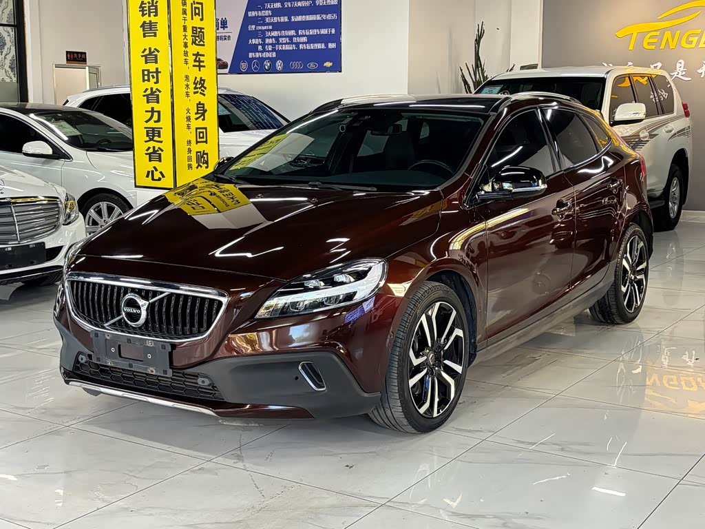 Volvo V40