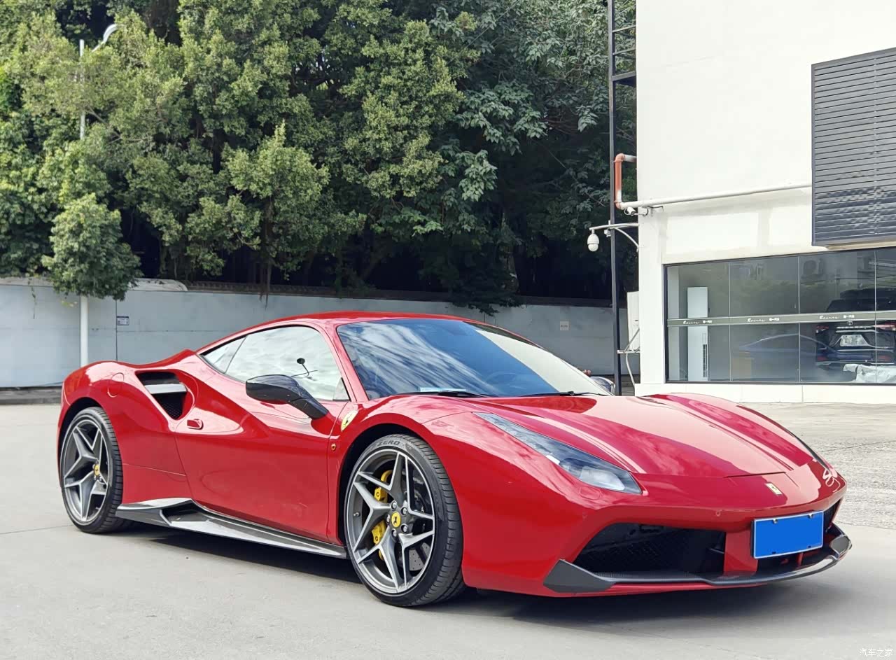 Ferrari 488, 2018 7