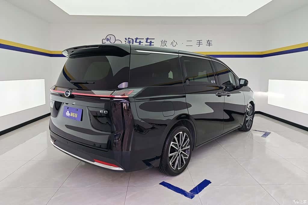Trumpchi E8, 2025 3