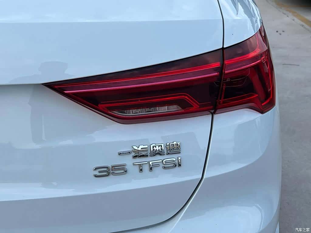 Audi Q3, 2022 9