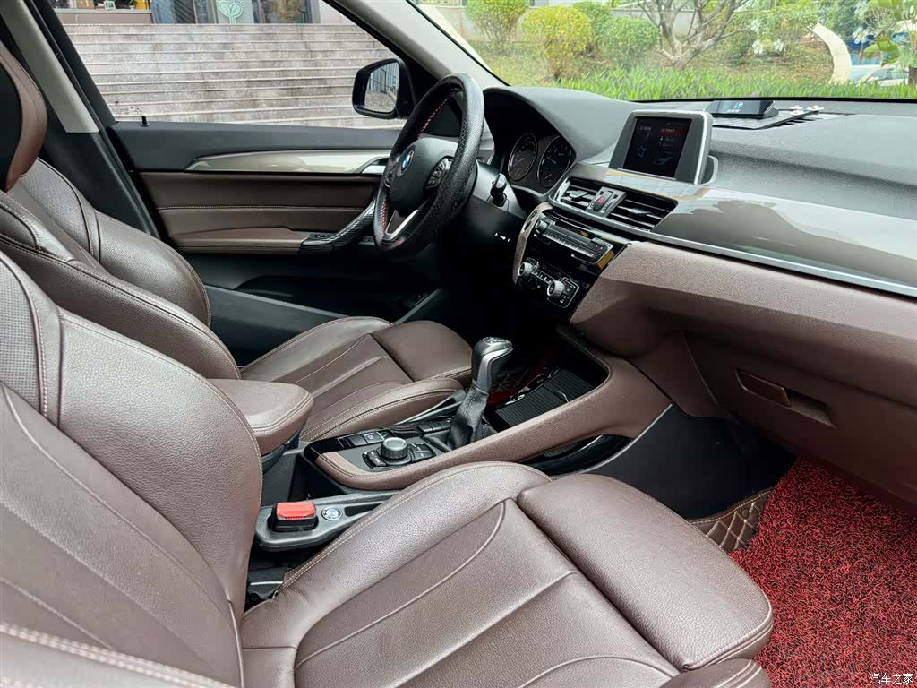 BMW X1, 2019 12