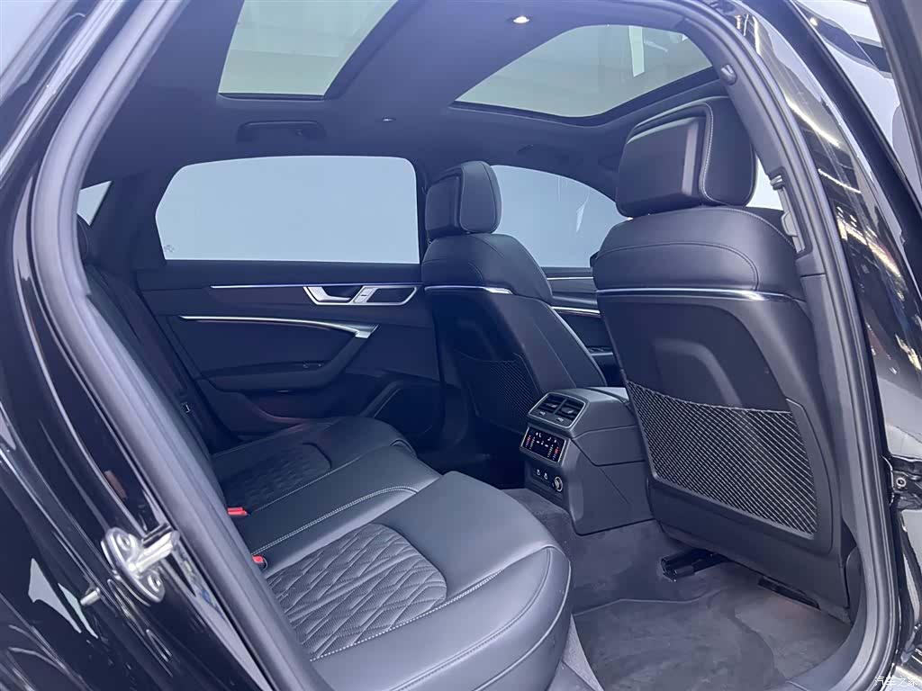 Audi A6L, 2025 20