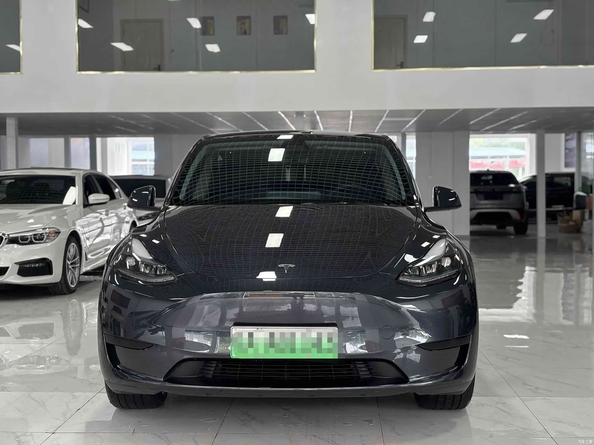 Tesla Model Y, 2025 2