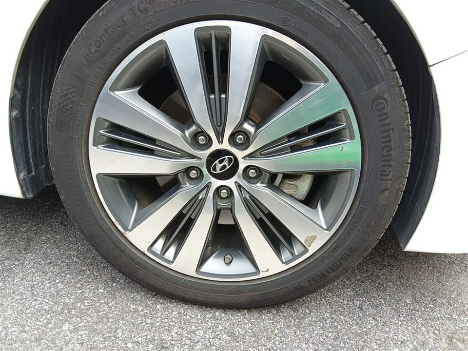 Hyundai Name picture