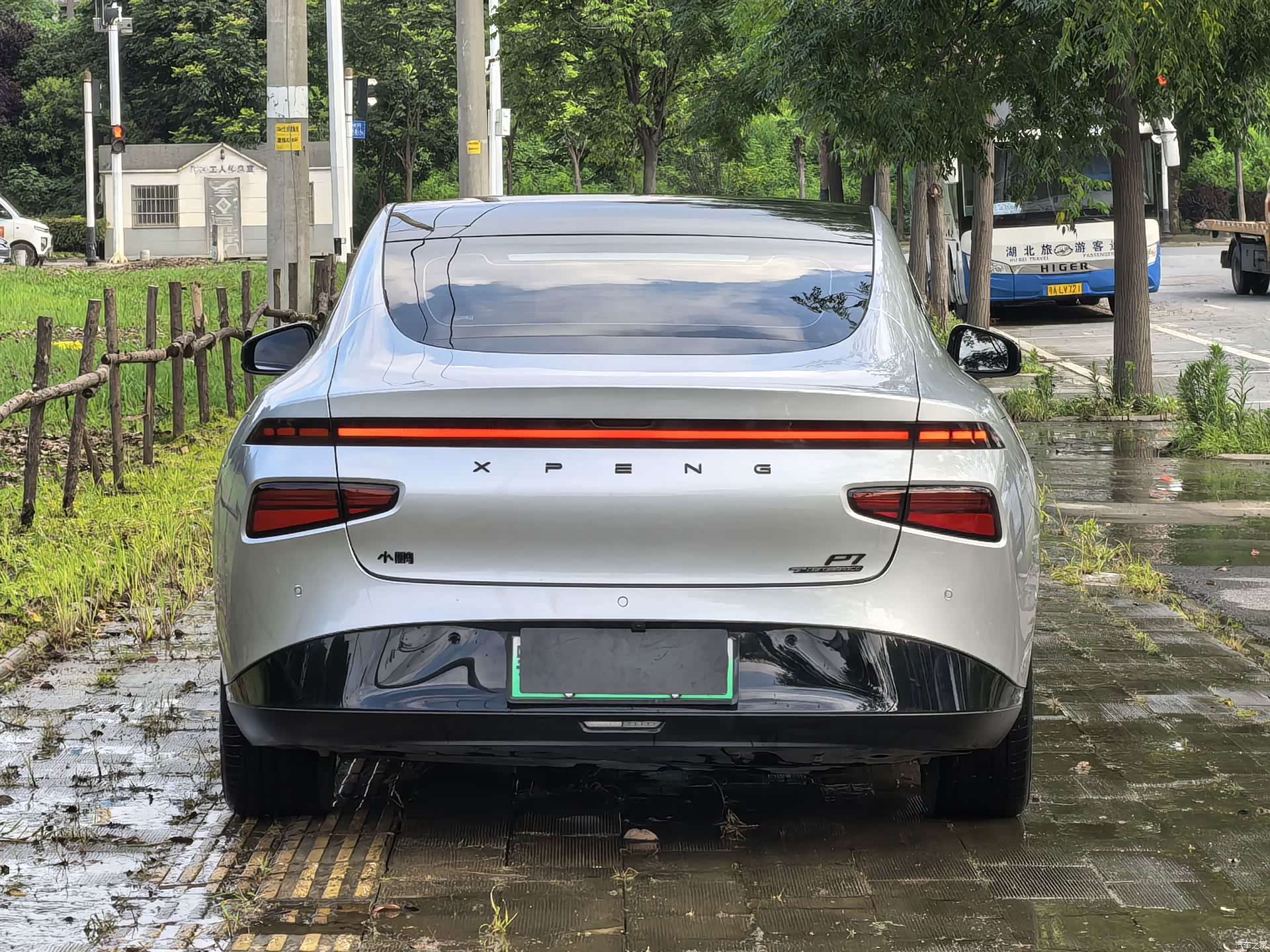 Xpeng P7, 2023 10