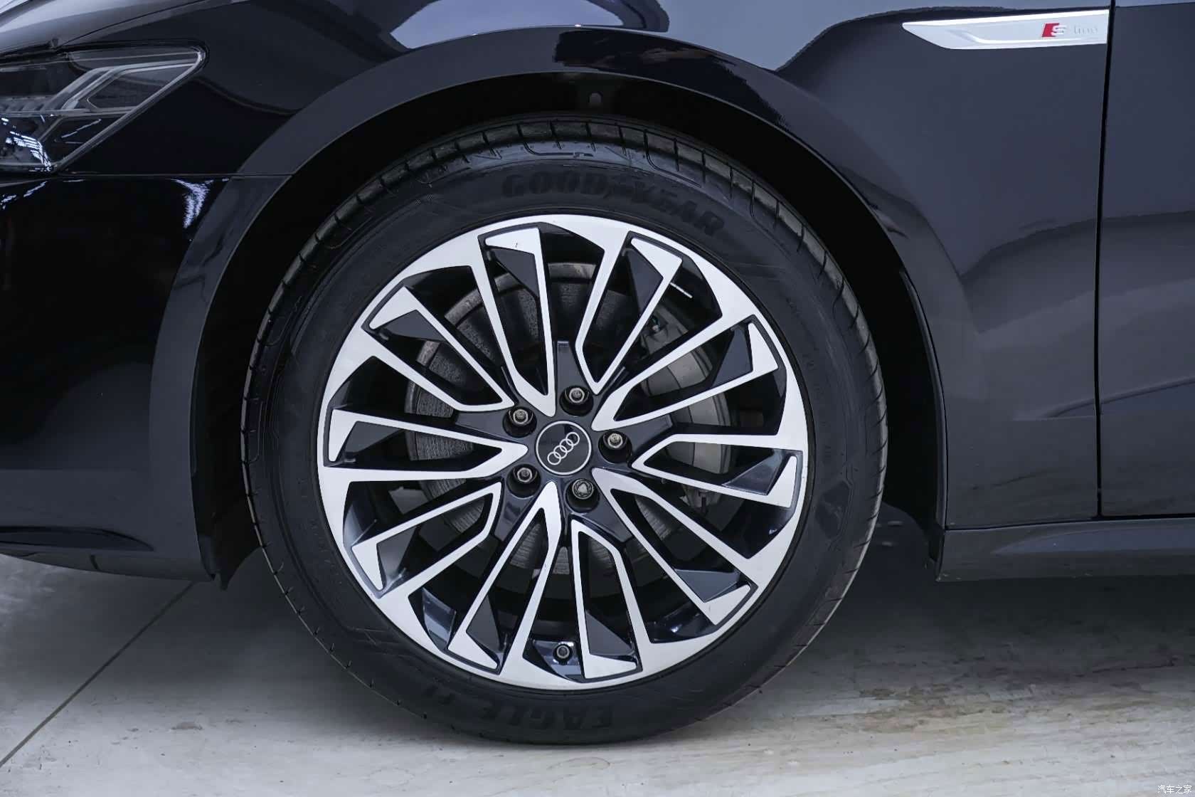 Audi A7L, 2024 11