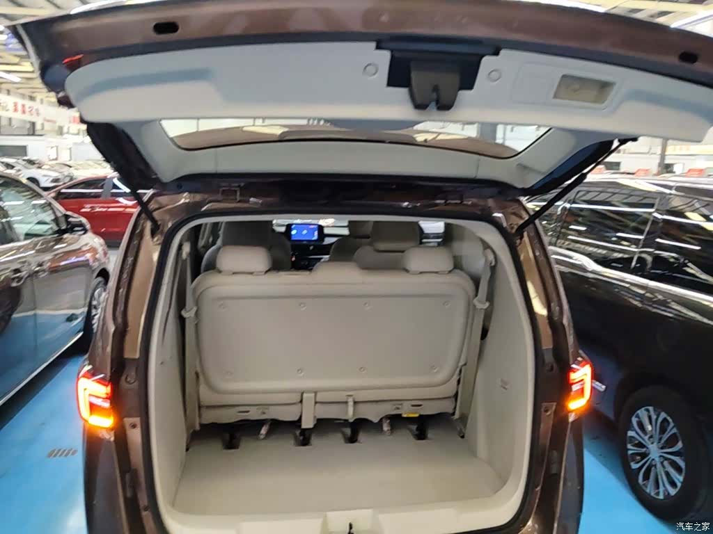 Buick GL8, 2022 15
