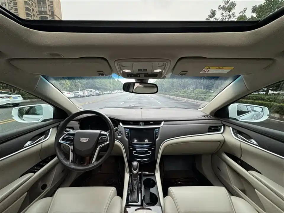 Cadillac XTS
