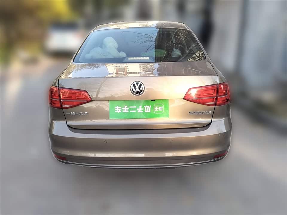 Volkswagen Sagitar