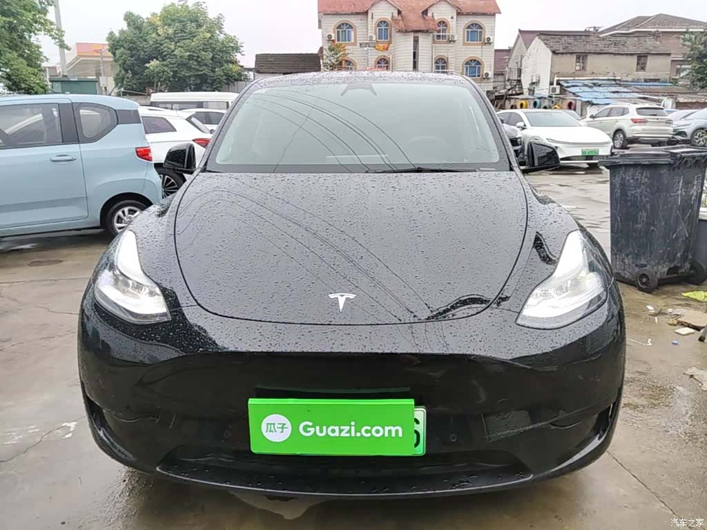 Tesla Model Y, 2022 3