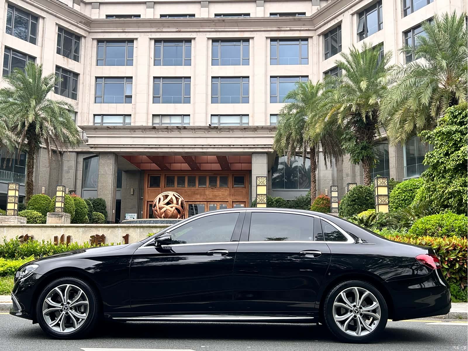 Mercedes-Benz E-Class, 2020 7
