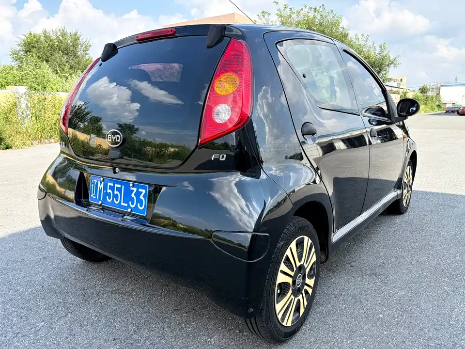 BYD F0