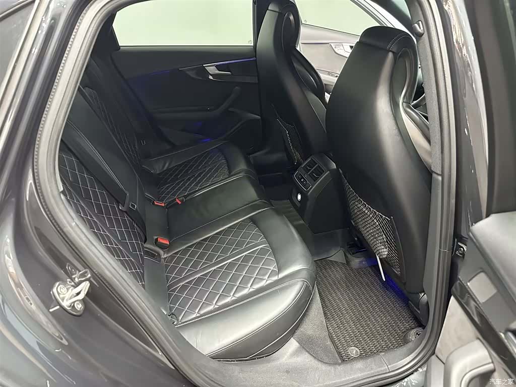 Audi S4, 2018 7