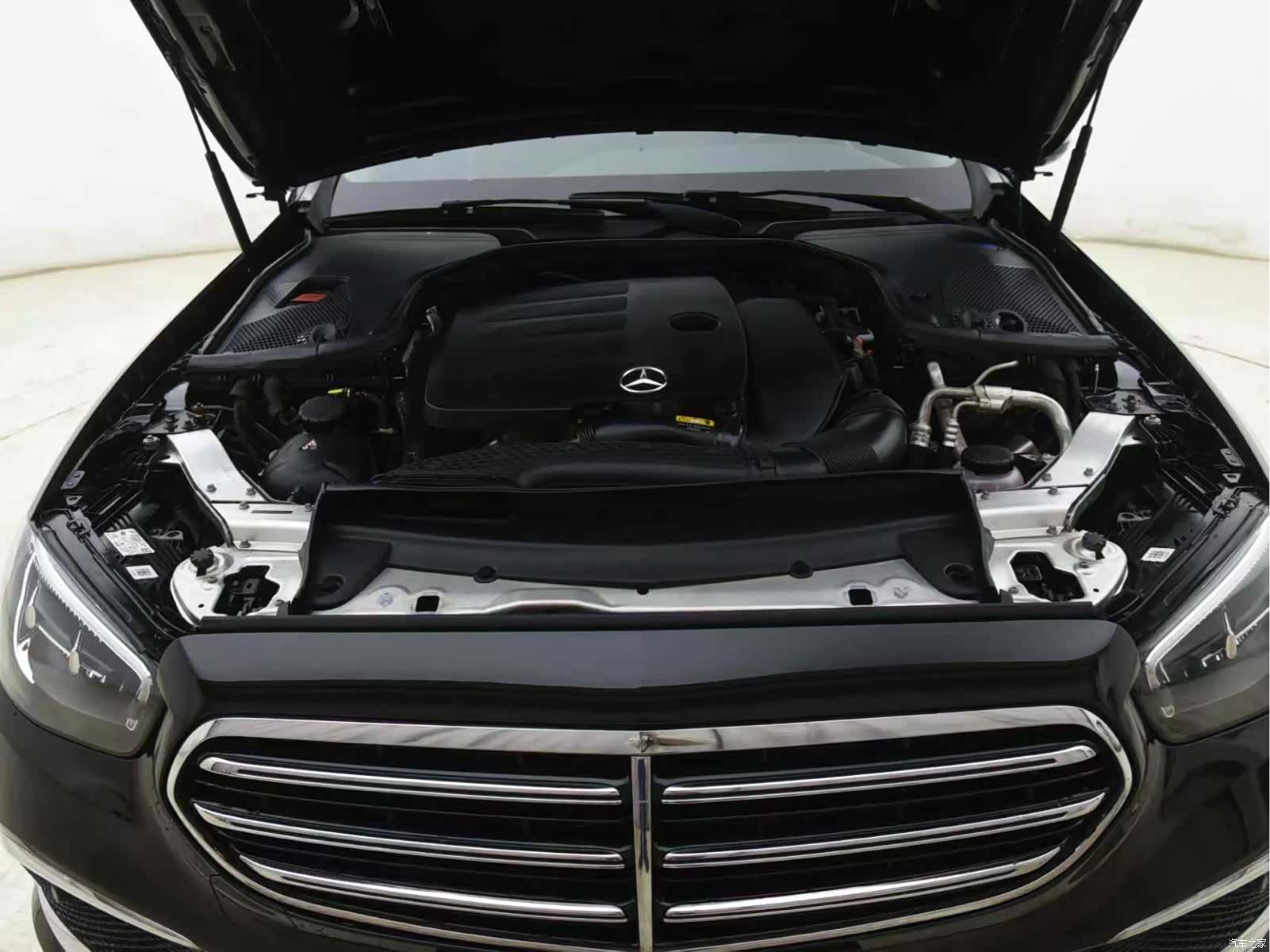 Mercedes-Benz E-Class, 2021 12
