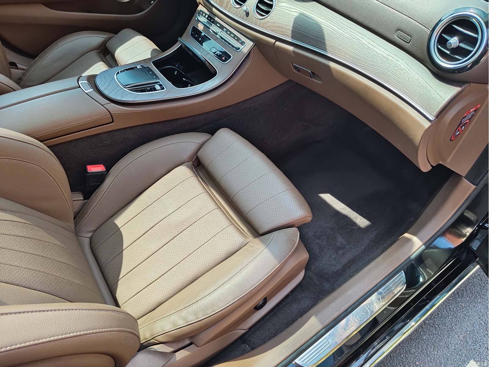 Mercedes-Benz E-Class, 2021 24