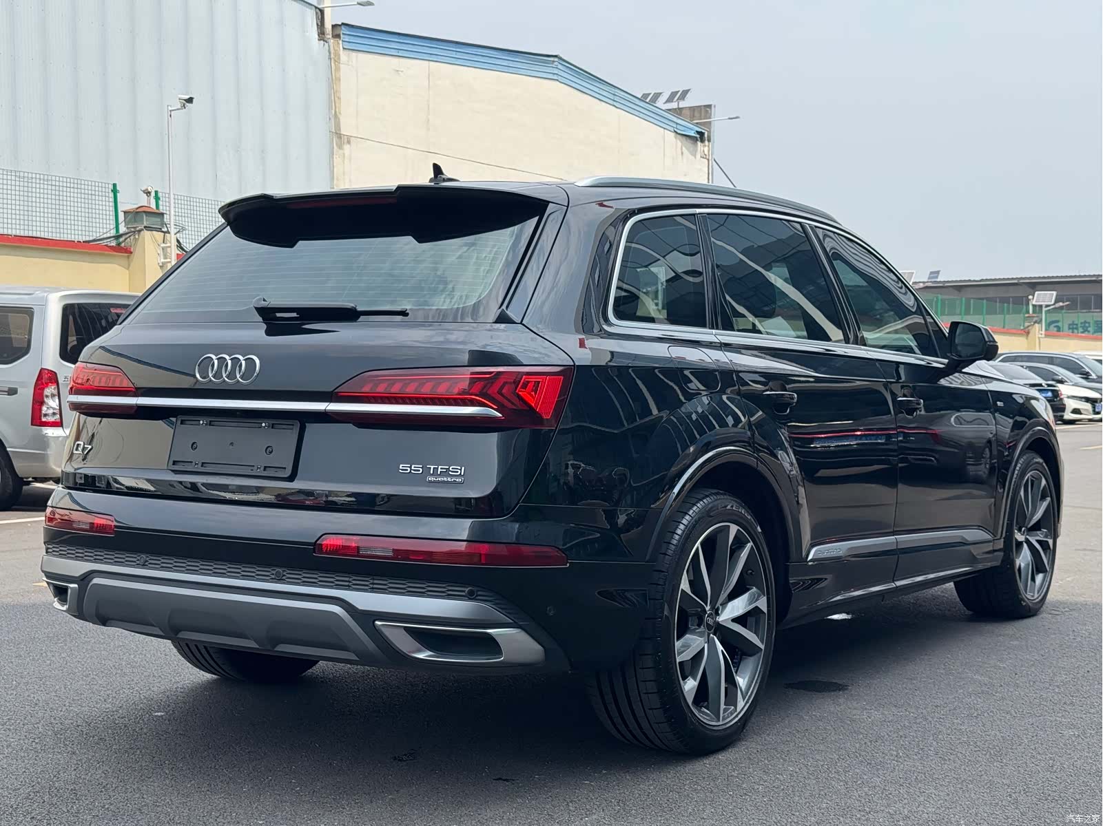 Audi Q7, 2023 все фото