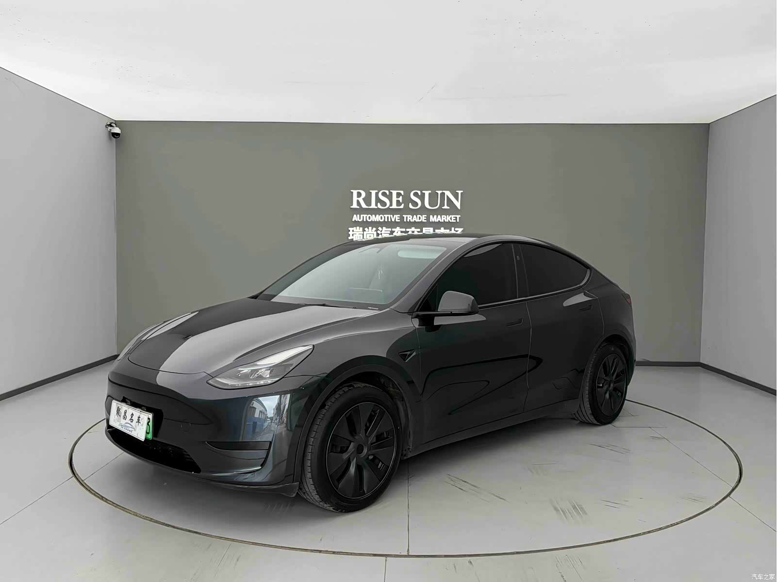 Tesla Model Y, 2024 1