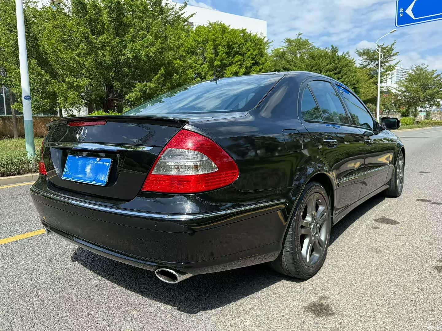 Mercedes-Benz E-Class, 2009 8