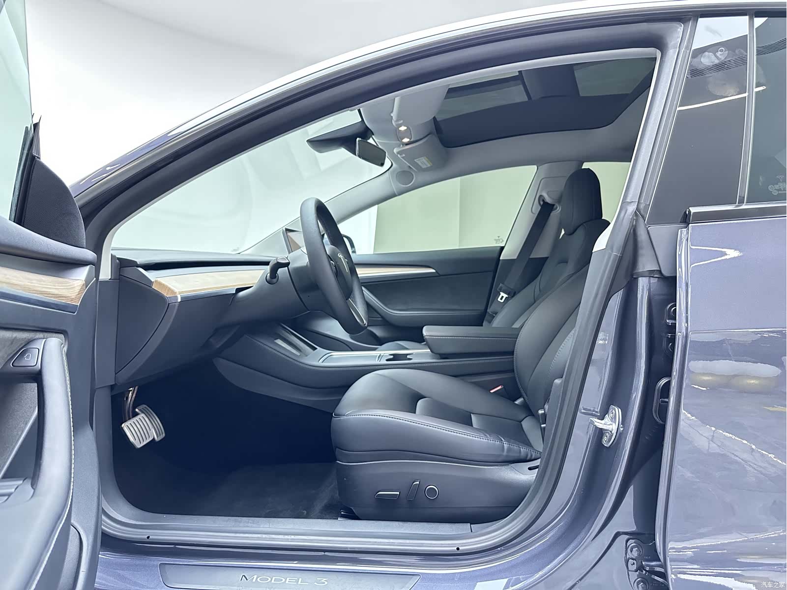 Tesla Model 3, 2022 7