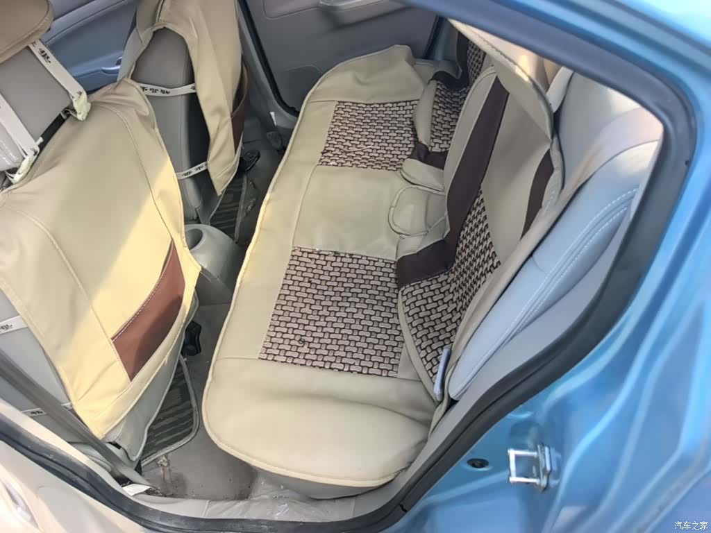 Changan V3, 2015 17