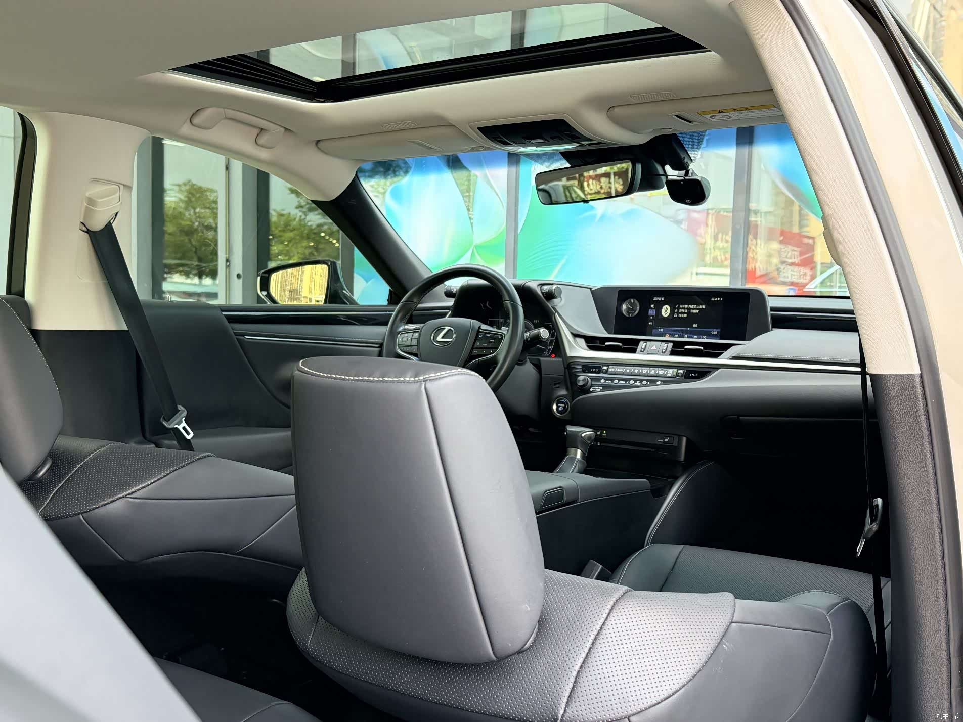 Lexus ES, 2020 17
