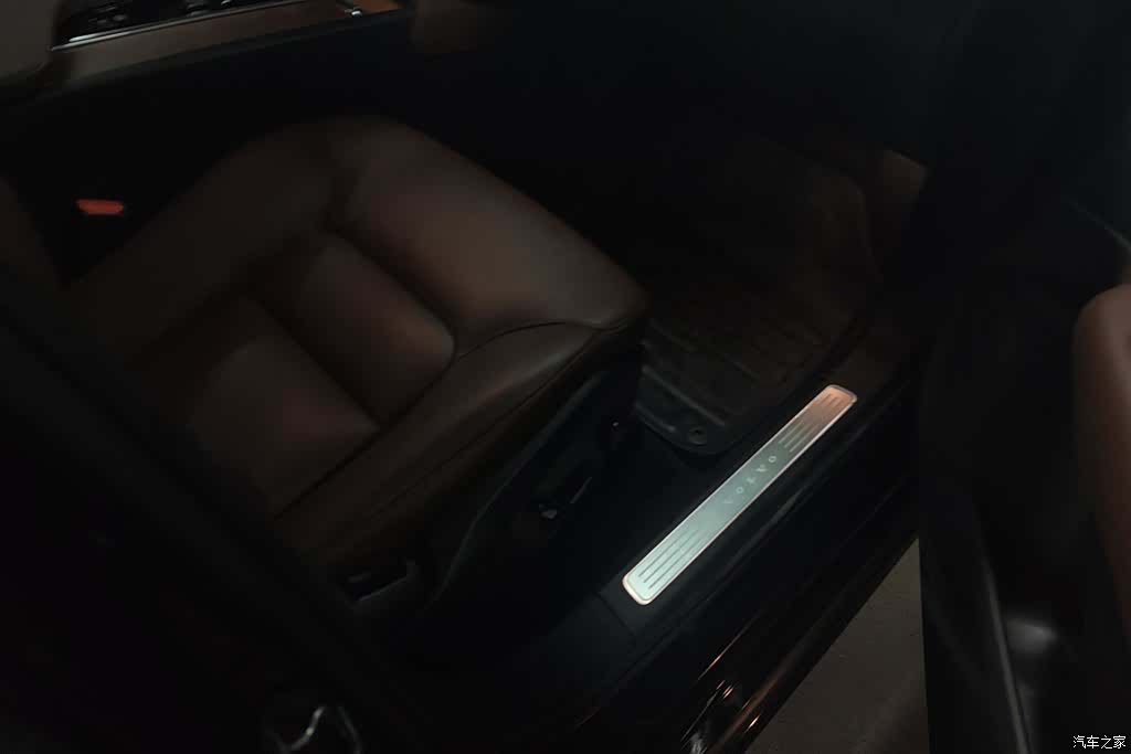 Volvo XC90, 2022 8