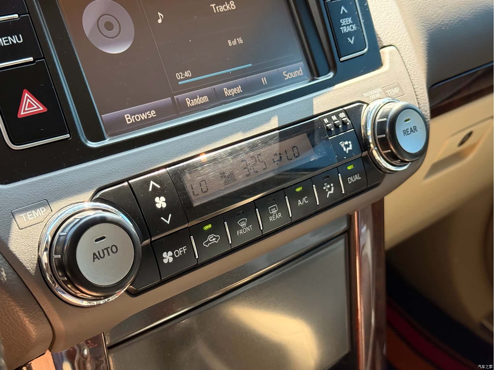 Toyota Prado, 2014 13
