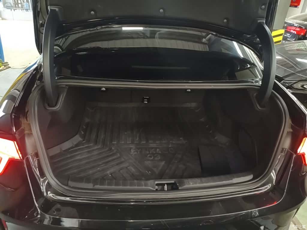 Lynk & Co 02, 2020 19