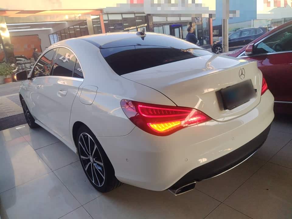 Mercedes-Benz CLA