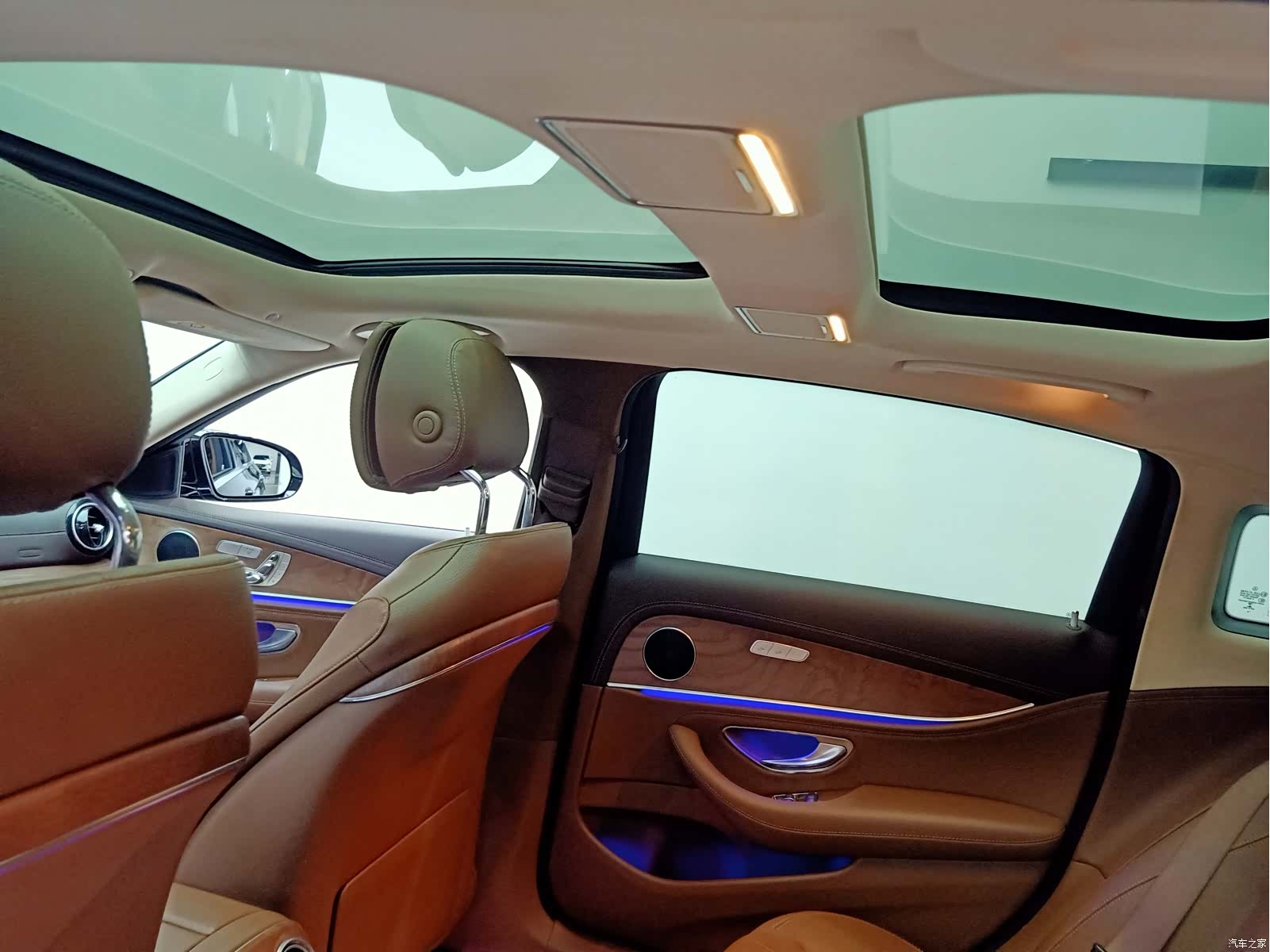 Mercedes-Benz E-Class, 2021 18