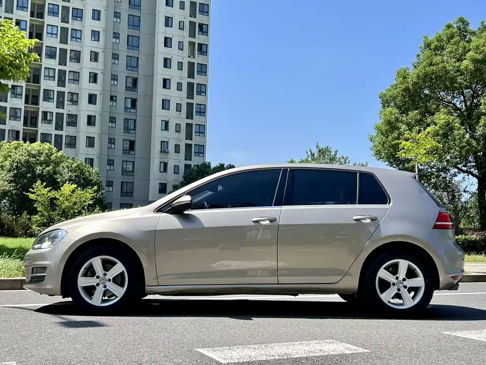 Volkswagen golf