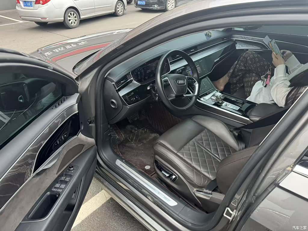 Audi A8L, 2021 9