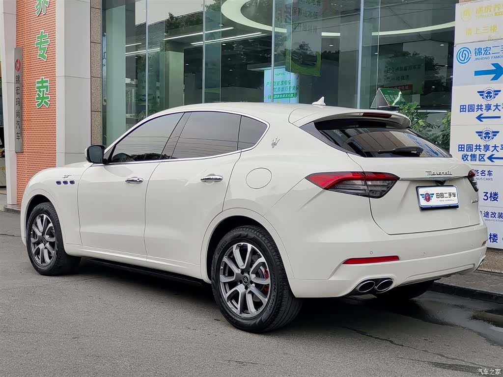 Maserati Levante, 2023 4