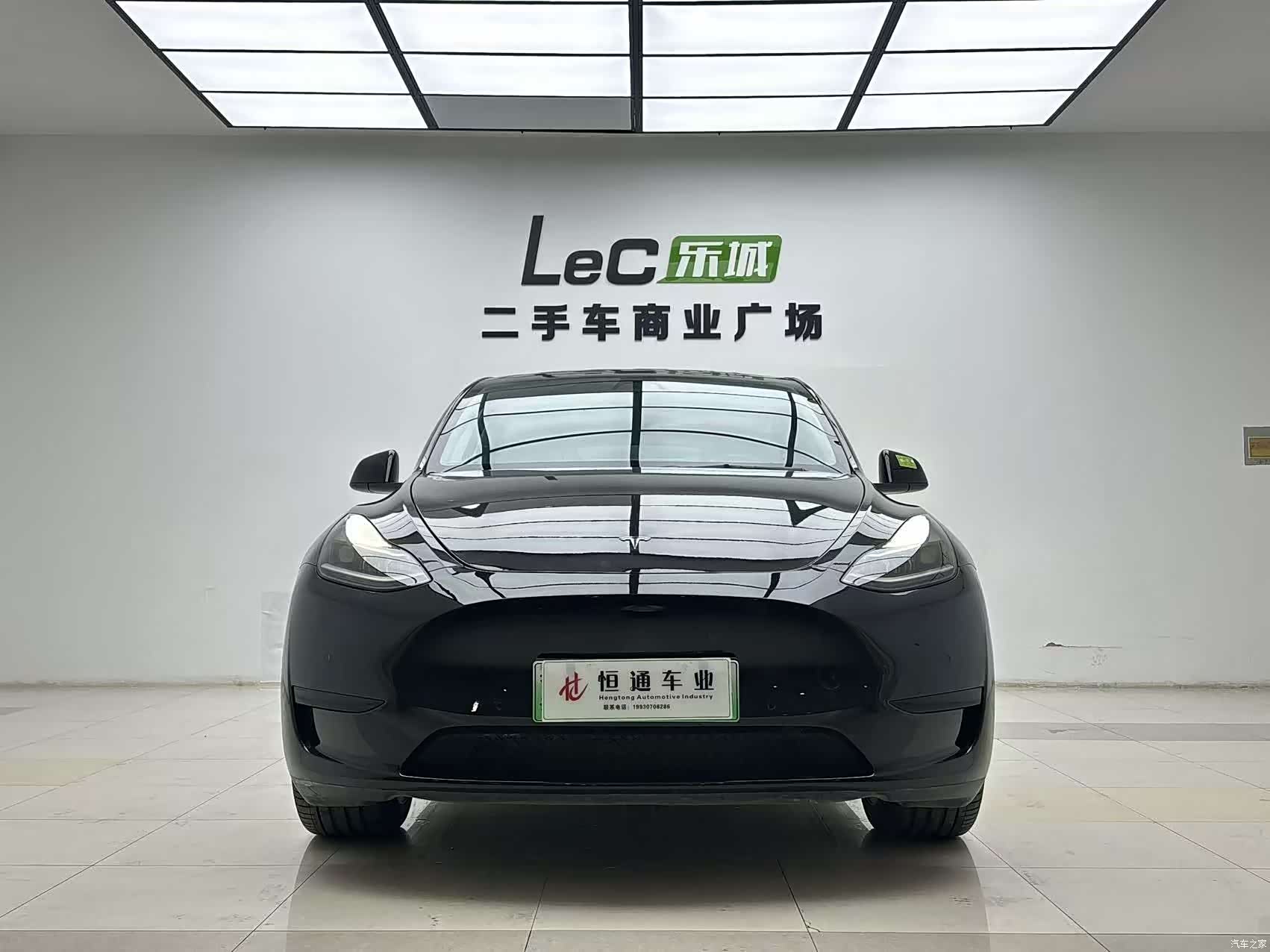Tesla Model Y, 2023 2