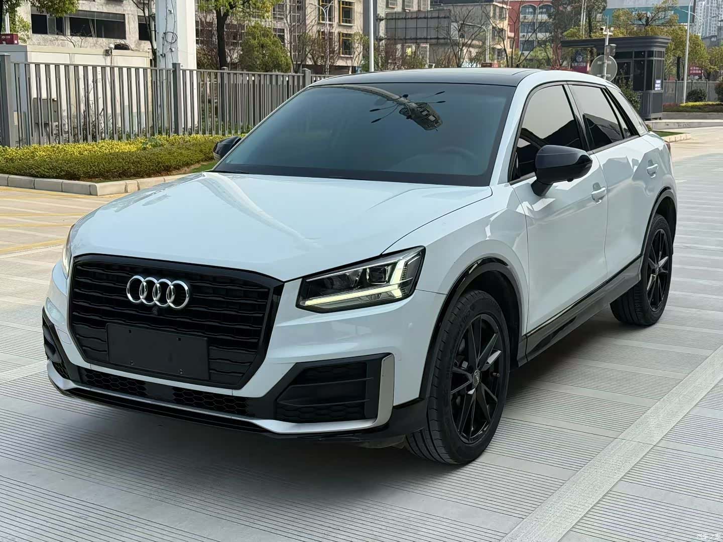 Audi Q2L, 2019 3