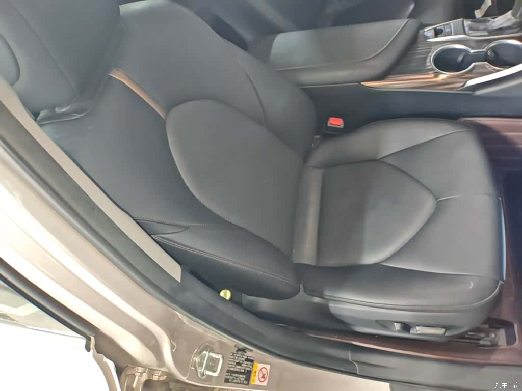 Toyota Camry, 2018 25
