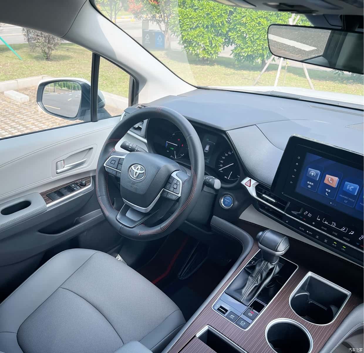 Toyota Sienna, 2023 8