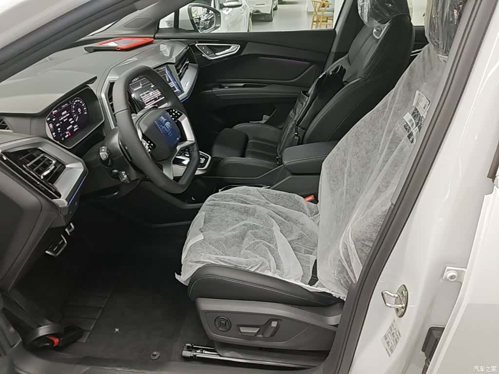 Audi Q4 e-tron, 2026 15