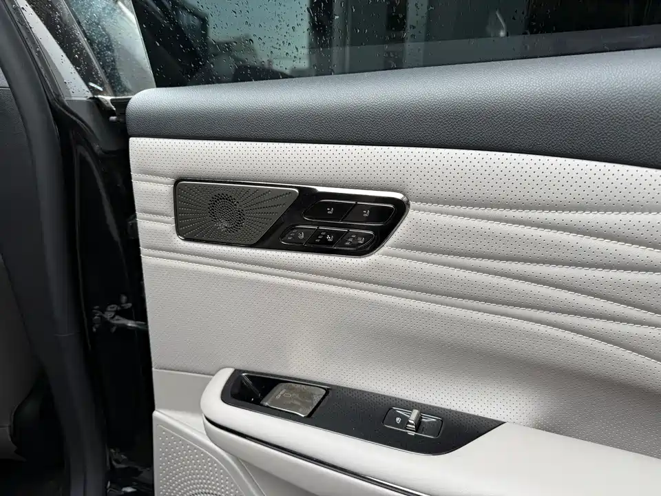 Geely Galaxy Galaxy Sparkle 8